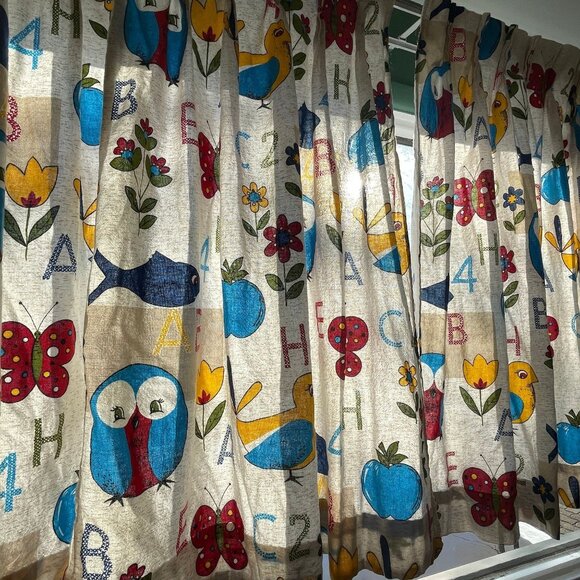 Vintage 70s nursery curtains, children bedroom, retro kitsch pleated panels - Picture 2 of 10